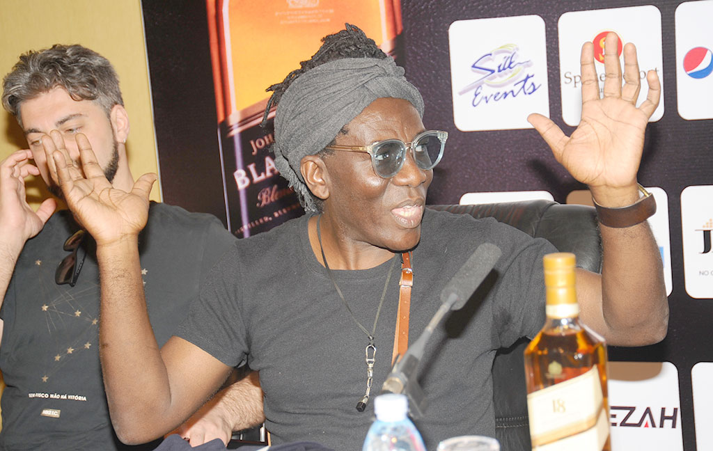 Richard Bona addressing the press