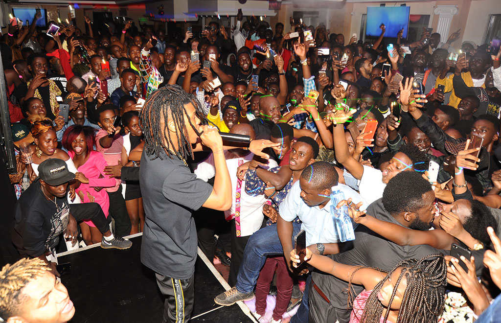 Nasty C entertaining resellers (PHOTOS BY EDDIE CHICCO)